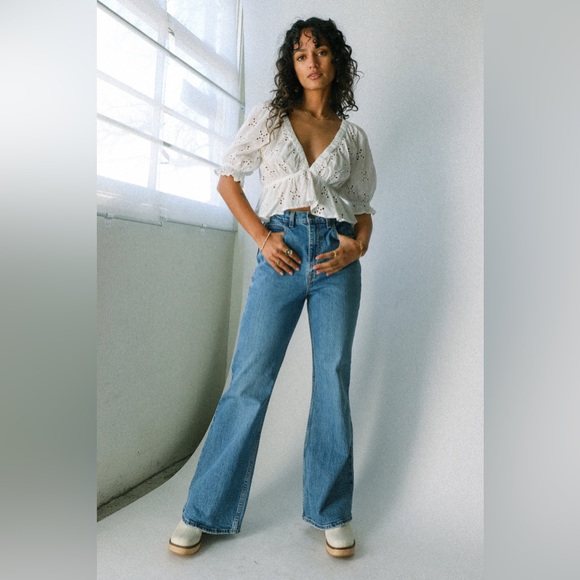 NWT Levi’s 70s High Flare Jeans | Sonoma Walks | 28 x 32 - Picture 4 of 7